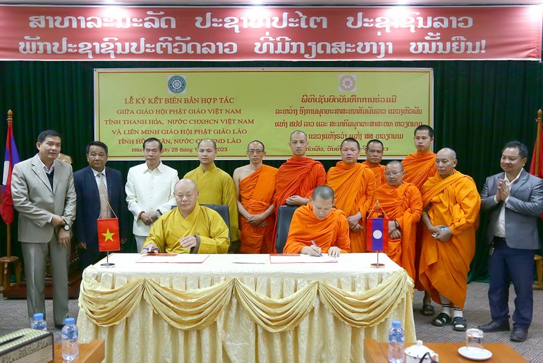 Lễ ký kết biên bản hợp tác giữa Phật giáo tỉnh Thanh Hóa và Liên minh Phật giáo Lào tỉnh Hủa Phăn, giai đoạn 2023-2028