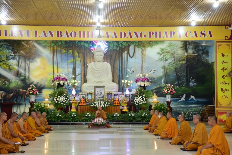Khóa tu "Sống chung tu học lần VIII" được tổ chức tại tịnh xá Trúc Lâm (H.Tân Biên, Tây Ninh)