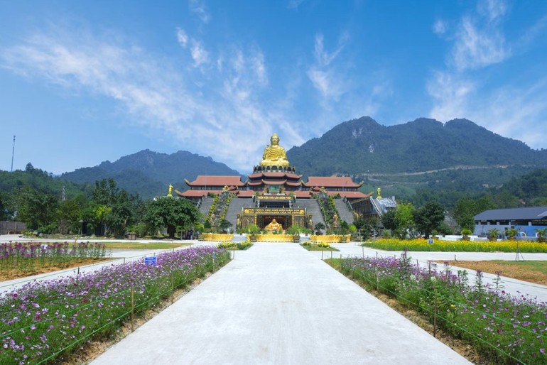Thiền viện Trúc Lâm Chính Pháp tại xã Tràng Đà, TP.Tuyên Quang, tỉnh Tuyên Quang