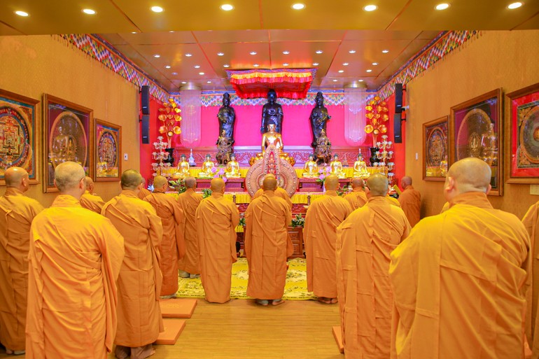 Khóa lễ Bố-tát tại chùa Phật Bửu (xã Phú Hòa Đông, H.Củ Chi)