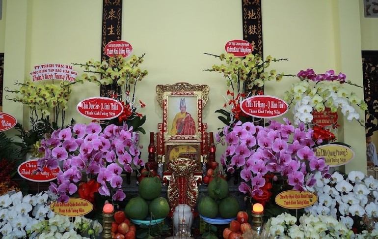 Di ảnh, long vị cố Hòa thượng Thích Tâm Đăng tại tổ đường chùa Phước Bửu