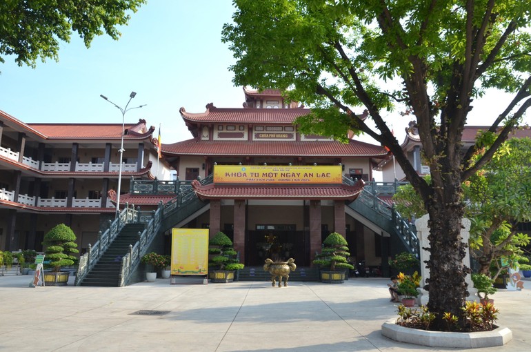 Khóa tu Một ngày an lạc lần thứ 3 được tổ chức tại chùa Phổ Quang (Q.Tân Bình, TP.HCM) vào sáng nay, 5-5