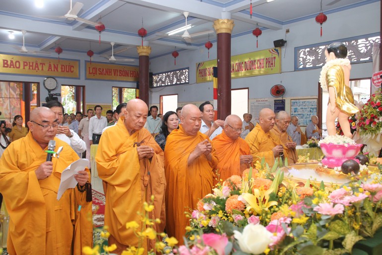 Đại lễ Phật đản Phật lịch 2568 của Phật giáo TP.Gò Công được tổ chức tại chùa Huệ Quang
