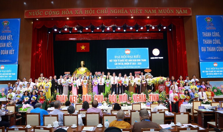 Ủy ban MTTQVN Q.Bình Thạnh nhiệm kỳ XII (2024-2029) ra mắt tại Đại hội