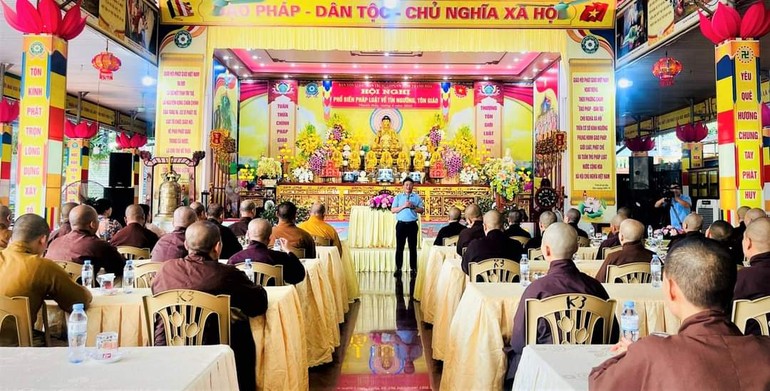 Trưởng ban Tôn giáo tỉnh Thanh Hóa Hồ Việt Anh phổ biến pháp luật về tín ngưỡng, tôn giáo