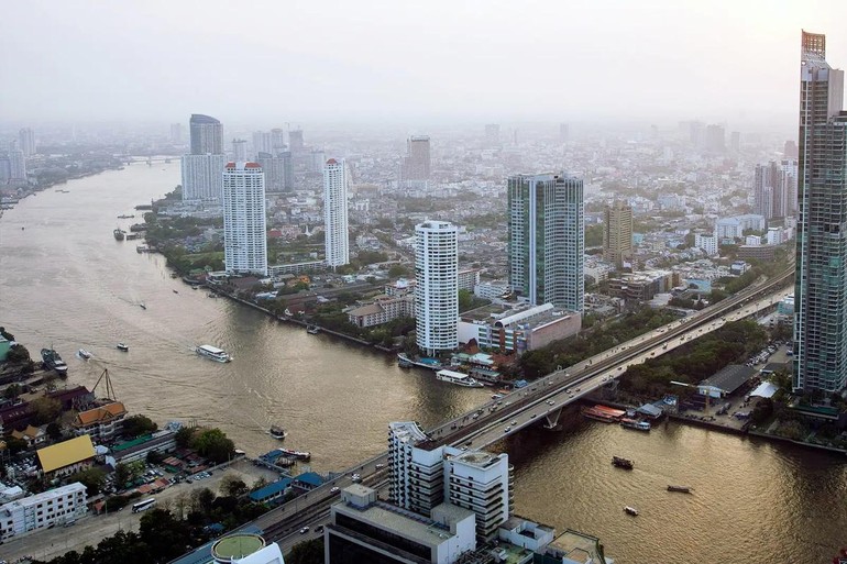 Hai bờ sông Chao Phraya đoạn chảy qua Bangkok - Ảnh: Eurasia Review