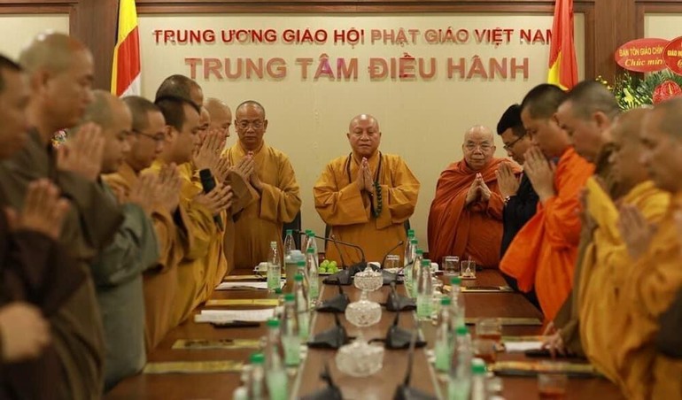 Niệm Phật cầu gia hộ