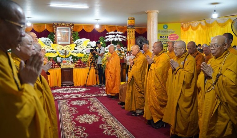 Lễ tưởng niệm Tuần lâm Tiểu tường Đức Đệ tam Pháp chủ - Đại lão Hòa thượng Thích Phổ Tuệ do Hội đồng Chứng minh, Hội đồng Trị sự, Ban Trị sự GHPGVN TP.Hà Nội và sơn môn tổ đình Viên Minh tổ chức - Ảnh: Bảo Trinh/BGN