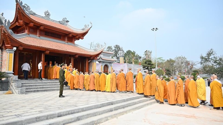 Chư Tăng Ni quang lâm đền thờ Anh hùng dân tộc Hoàng Hoa Thám và nghĩa quân Yên Thế 