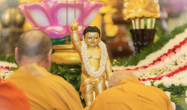 Đại lễ Phật đản, Vesak là sự kiện tâm linh, lễ hội văn hóa quan trọng của người Phật tử khắp nơi trên thế giới - Ảnh: Phùng Anh Quốc