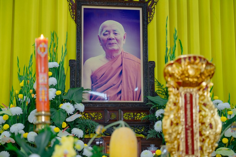 Di ảnh Trưởng lão Hòa thượng Thích Minh Châu - Ảnh: Đăng Huy