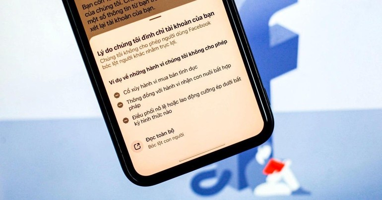 Một thông báo của mạng xã hội Facebook về việc đình chỉ tài khoản người dùng