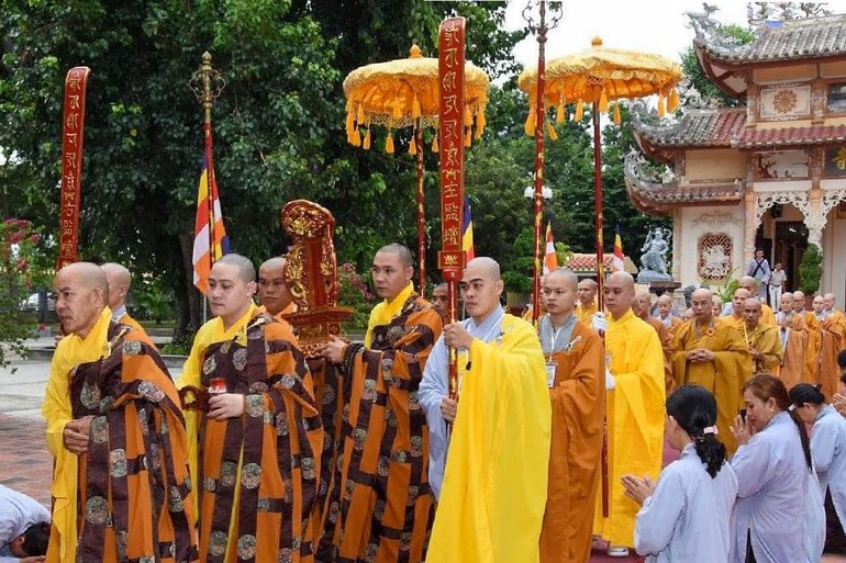 Trang nghiêm cung rước long vị Tổ sư Hải Bình - Bảo Tạng (1818-1872)