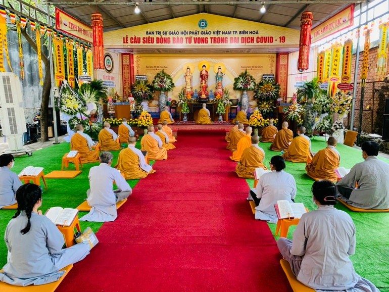 Khóa lễ trì tụng kinh, kỳ siêu đồng bào và chiến sĩ, nhân viên y tế trên địa bàn TP.Biên Hòa hy sinh, tử vong trong đại dịch Covid-19