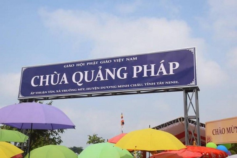 Thượng bảng hiệu chùa Quảng Pháp