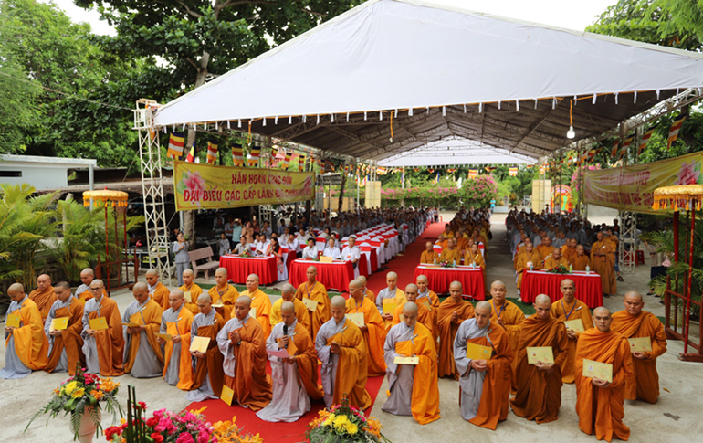 Tăng Ni sinh học nội điển được miễn học phí hoàn toàn