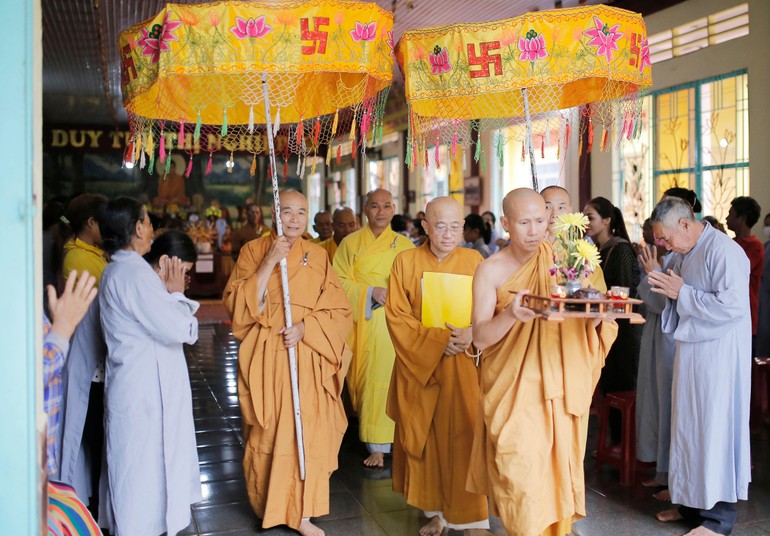  Chùa Trúc Lâm, xã Nghĩa Trung, huyện Bù Đăng đã tổ chức khoá tu “Một ngày an vui”