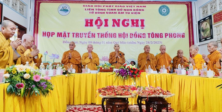 Chư tôn đức Thường trực tông phong Tịnh độ Non Bồng