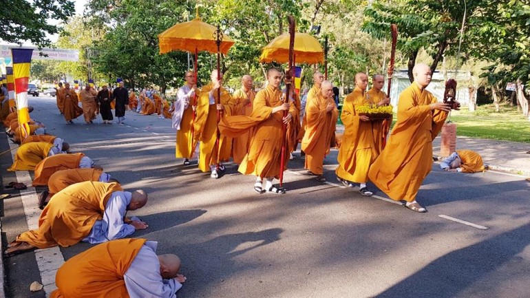 Cung thỉnh chư tôn đức chứng minh tại Đại giới đàn Tâm Hòa VIII