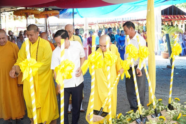 Nghi thức khởi công xây dựng ngôi Tam bảo chùa Pháp Quang - TP.Bà Rịa