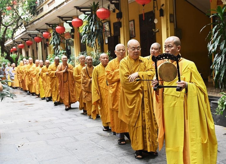 Cung thỉnh chư tôn đức quang lâm lễ tác pháp An cư kiết hạ của Tăng, Ni của tùng lâm Quán Sứ