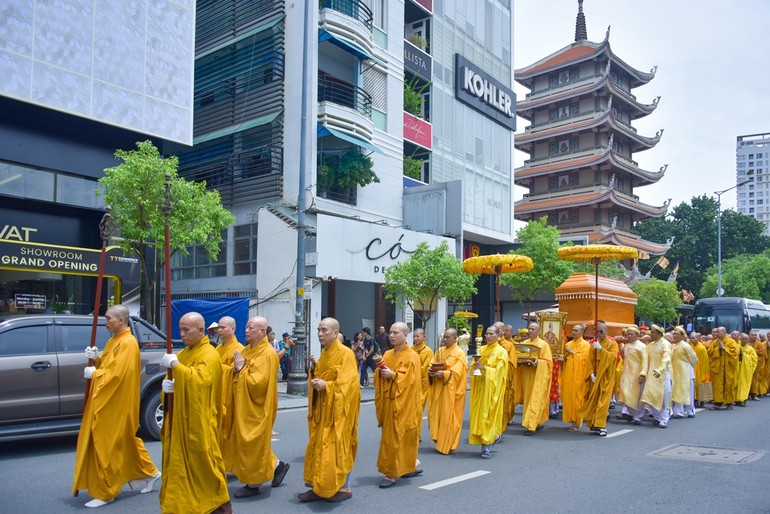 Cung thỉnh kim quan Hòa thượng Thích Huệ Trí trở về tổ đình Kim Tiên, cố đô Huế