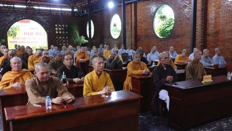  Tăng Ni trụ trì các tự viện và hành giả an cư tham dự Hội nghị chuyên đề về hành chính Giáo hội