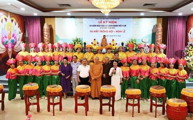 Câu lạc bộ Phật tử Quán Sứ đã tổ chức Kỷ niệm 100 năm Ngày Báo chí Cách mạng Việt Nam và ra mắt Đội Trống hội nghi lễ Quán Sứ