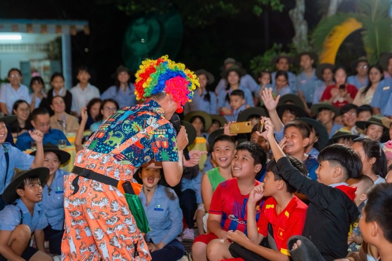 Chương trình “Trung thu cho em” dành cho hơn 1.000 em thiếu nhi tại tổ đình Bảo Lâm