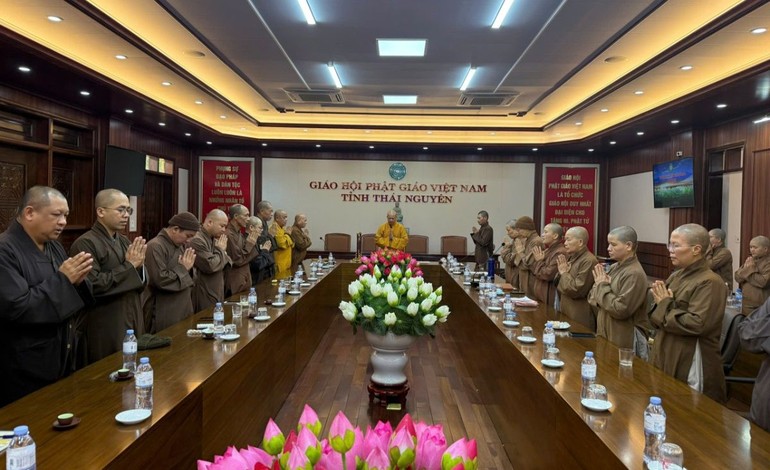 Thái Nguyên: Phật giáo tỉnh hướng dẫn các đoàn đến hỗ trợ bà con bị bão lũ với gần 50 tỷ đồng