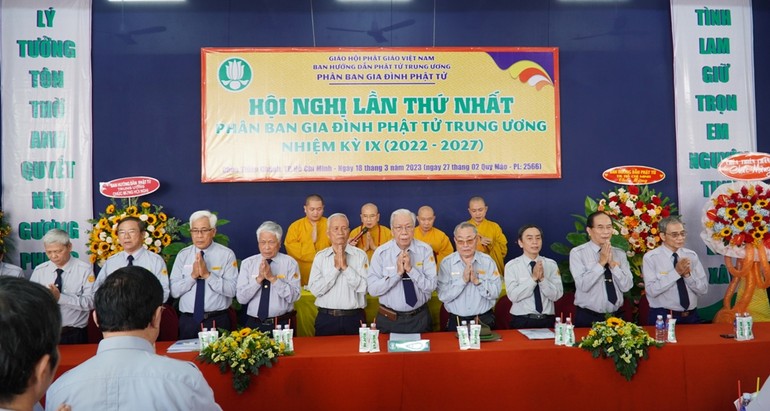 Niệm Phật cầu gia hộ