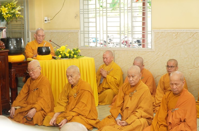 Thượng tọa Thích Giác Trí, đại vị trùng tuyên Bồ-tát giới