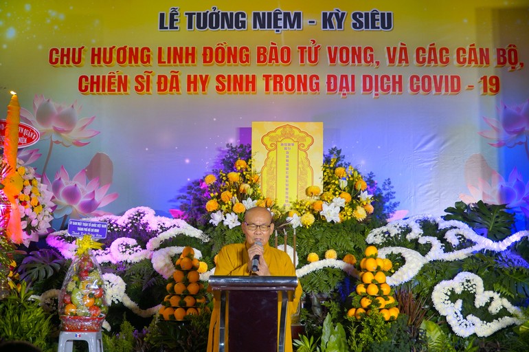 Hòa thượng Thích Thiện Nghĩa, Trưởng ban Trị sự GHPGVN Q.6 đọc điếu văn tưởng niệm