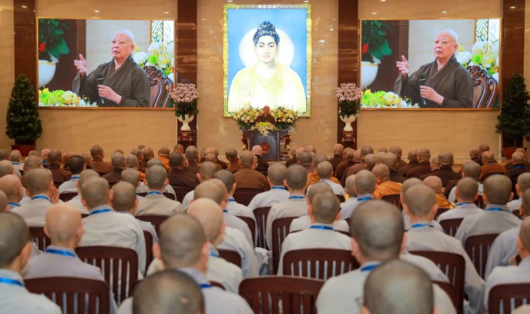 Khóa bồi dưỡng trụ trì do Ban Trị sự GHPGVN TP.HCM tổ chức tại Việt Nam Quốc Tự, diễn ra từ ngày 20-12 (1-11-Ất Tỵ) đến 29-12 (10-11-Ất Tỵ) - Ảnh: Nguyên Tài/BGN