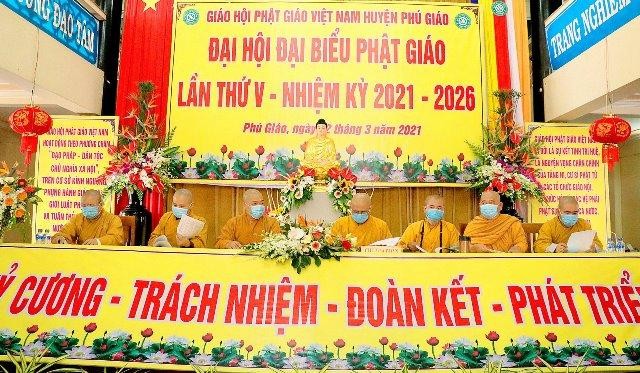 Chư tôn đức chủ tọa đoàn