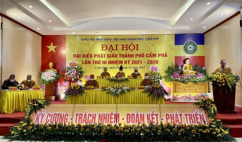 Chư tôn đức chứng minh, chủ tọa đoàn điều hành đại hội