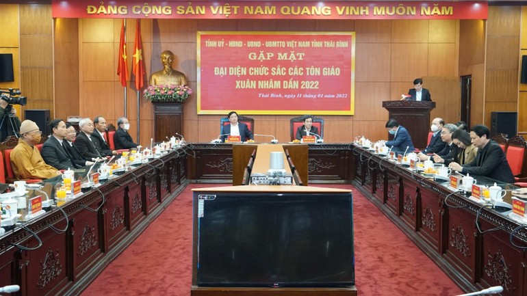 Quang cảnh buổi gặp mặt đại diện chức sắc các tôn giáo trên địa bàn tỉnh Thái Bình