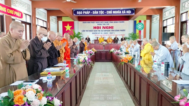 Niệm Phật cầu gia hộ