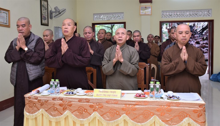 Niệm Phật cầu gia hộ