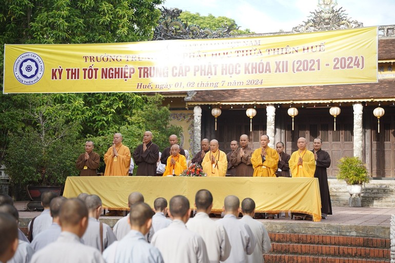 Nghi thức niệm Phật cầu gia hộ