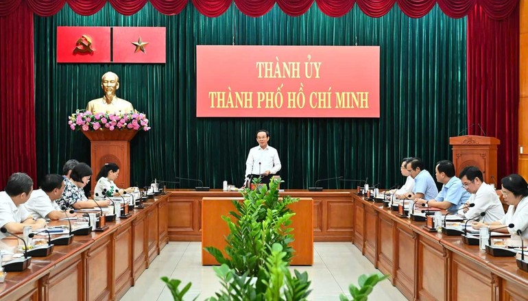 Ban Chỉ đạo thực hiện sắp xếp, tổ chức lại đơn vị hành chính các cấp và xây dựng mô hình chính quyền địa phương 2 cấp tại TP.HCM họp, chiều 9-6