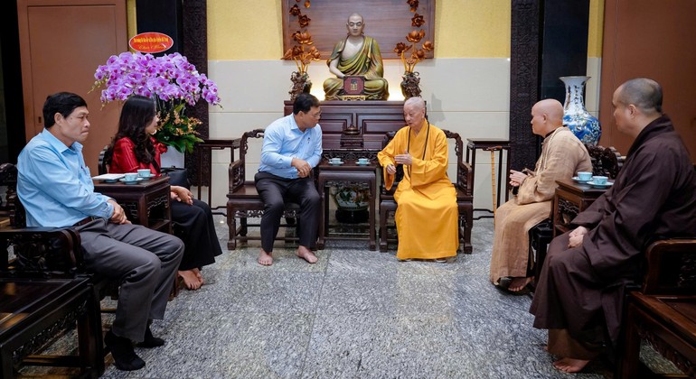 Đức Pháp chủ GHPGVN tiếp Thứ trưởng Nguyễn Hải Trung cùng phái đoàn Bộ Dân tộc và Tôn giáo, Ban Tôn giáo Chính phủ - Ảnh: Nguyện Truyền/BGN