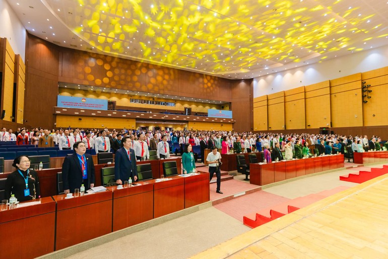 Trọng thể khai mạc Đại hội đại biểu MTTQVN TP.HCM lần thứ I, nhiệm kỳ 2025-2030 tại Trung tâm Hội nghị triển lãm Bình Dương (phường Bình Dương, TPHCM) - Ảnh: BTC