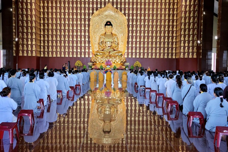 Khóa lễ tụng kinh