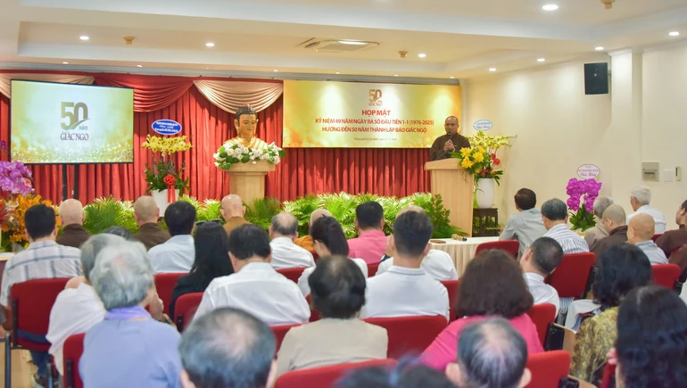Họp mặt kỷ niệm 49 năm ngày Báo Giác Ngộ ra số đầu tiên, hướng đến 50 năm thành lập - Ảnh: Quảng Đạo/Báo Giác Ngộ
