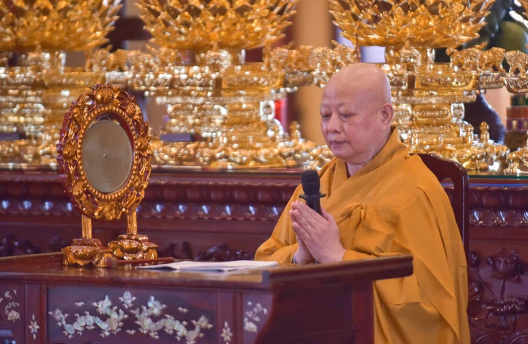 Hòa thượng Thích Lệ Trang chia sẻ về ý nghĩa An cư kiết hạ - Ảnh: Quảng Đạo/BGN