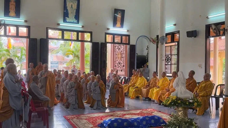 Lễ tưởng niệm Thánh tử đạo Thích nữ Diệu Quang tại chùa Đức Hòa - Ảnh: Thông Nghĩa