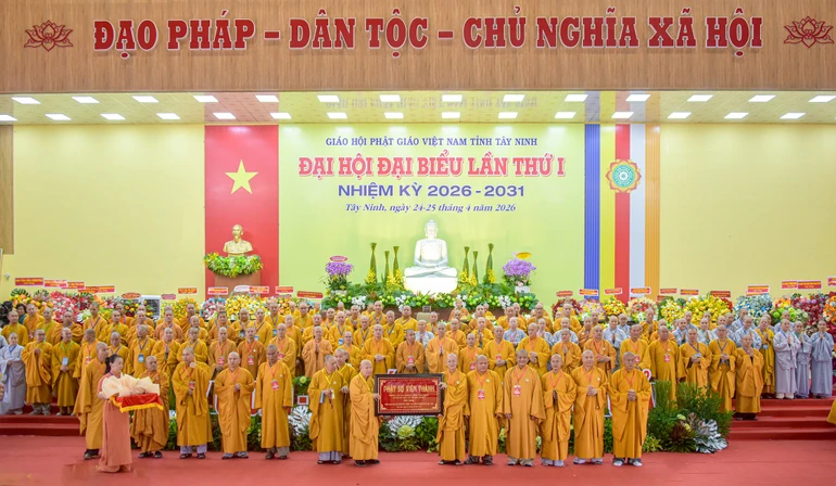 Tân Ban Trị sự GHPGVN tỉnh Tây Ninh nhiệm kỳ 2026-2031 ra mắt đại hội - Ảnh: Quảng Đạo/BGN