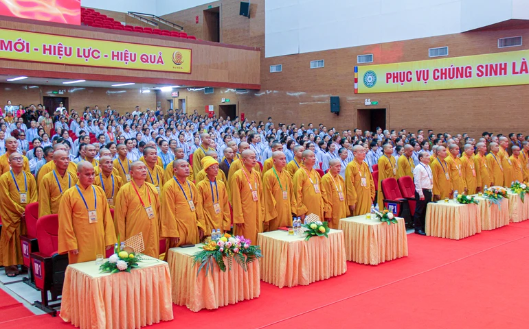 Các đại biểu tham dự phiên trù bị Đại hội đại biểu Phật giáo tỉnh Nghệ An lần thứ IV, nhiệm kỳ 2026-2031 vào chiều 24-6 - Ảnh: Quảng Điền/BGN