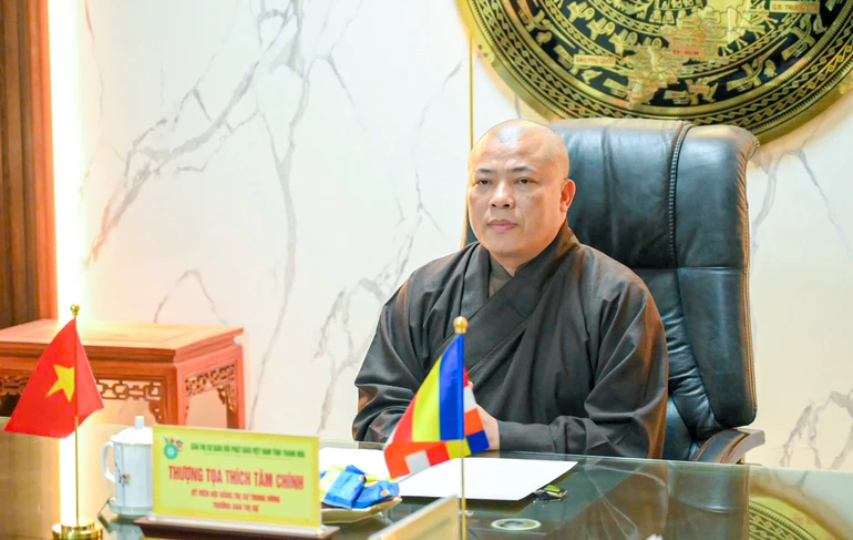 Thượng tọa Thích Tâm Chính, Ủy viên Hội đồng Trị sự, Trưởng ban Trị sự Phật giáo tỉnh Thanh Hóa chủ trì phiên họp định kỳ của Ban Trị sự